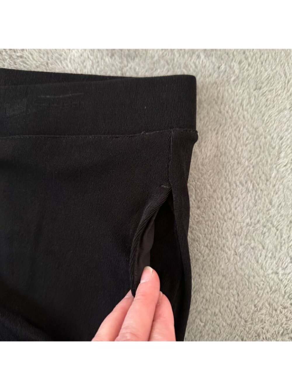 Chico's Black Wide Leg Pull On Cropped Pants Slinky Women's Large Petite LP - Picture 4 of 5